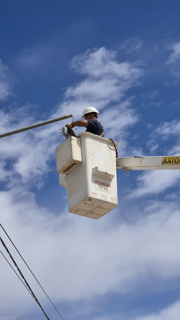Imagen de AVANZA EL RECAMBIO DE LUMINARIAS LED EN DISTINTOS BARRIOS DE CENTENARIO