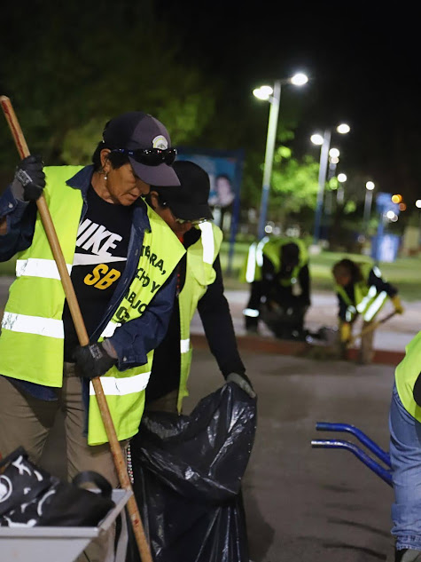 Imagen de BARRIDO Y LIMPIEZA NOCTURNA DE CALLES EN EL SECTOR 3