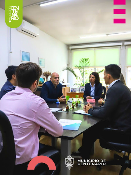 Imagen de LA MUNICIPALIDAD DE CENTENARIO FIRMÓ UN CONVENIO CON LA UNIVERSIDAD DE FLORES PARA PASANTÍAS EDUCATIVAS