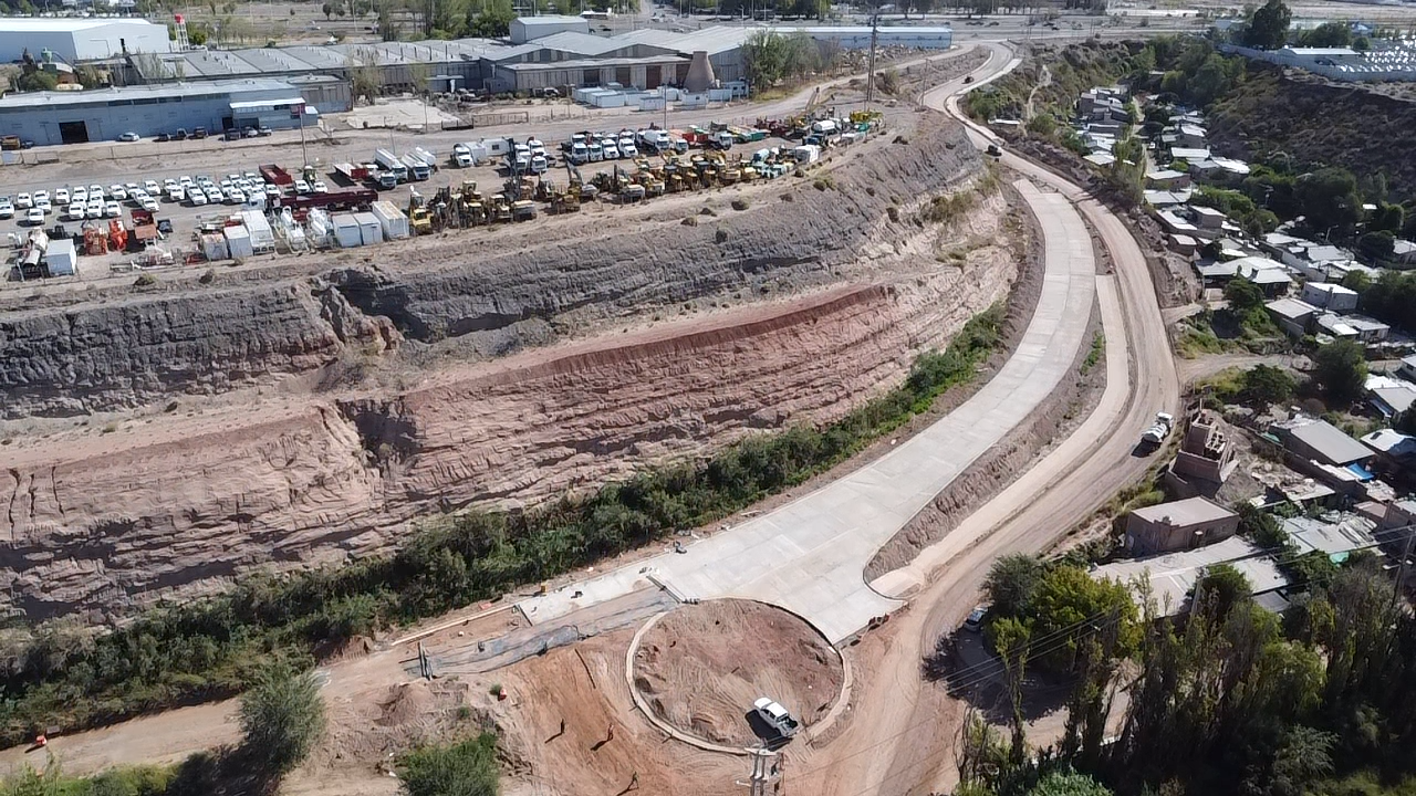 Imagen de BAJADA DE NUEVA ESPAÑA: EL 6 DE ABRIL HABRÁ DESVÍOS PARA AVANZAR CON LA OBRA